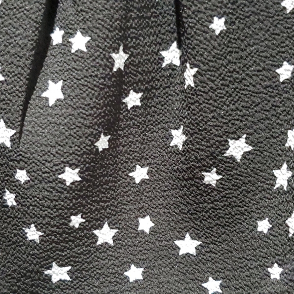 Off the shoulder black top - Picture 2 of 3